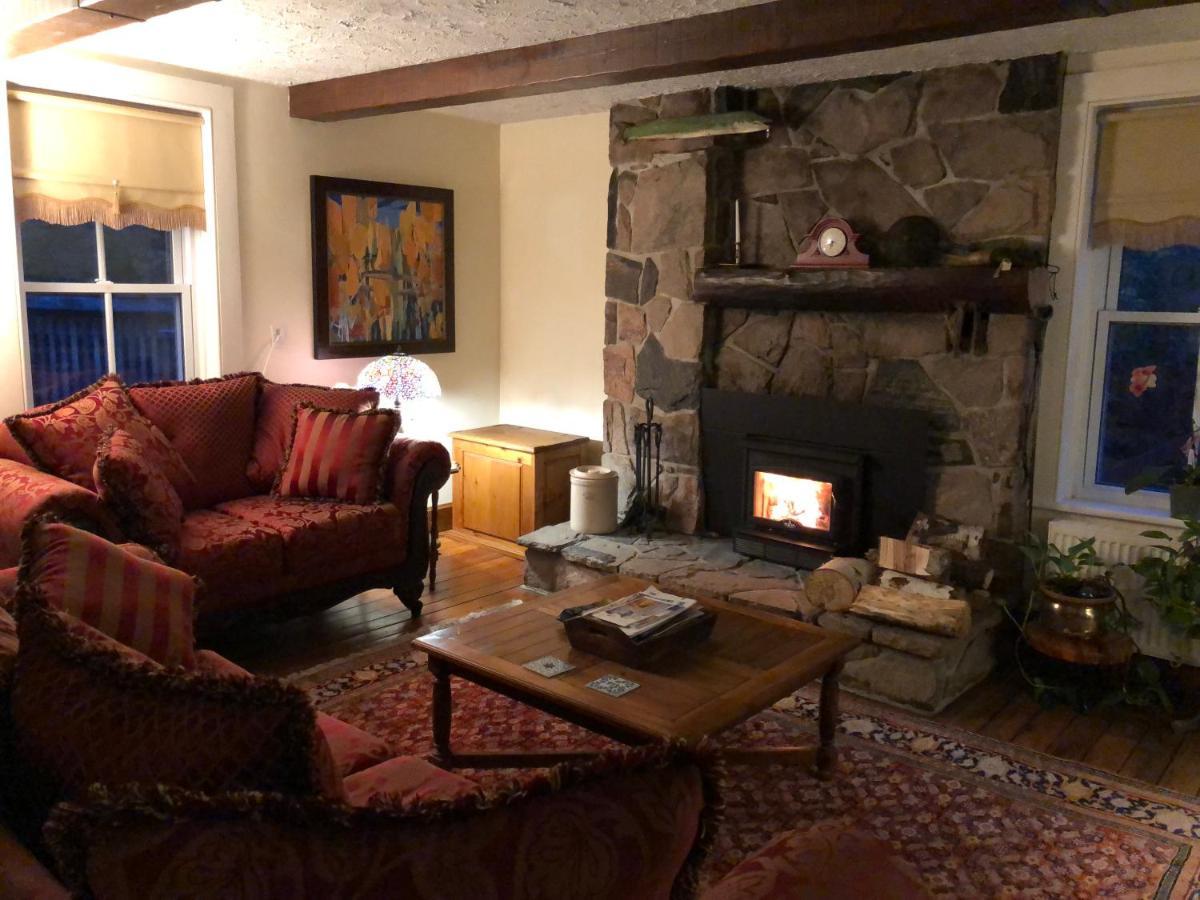 Sawyer'S Creek Bed And Breakfast Algonquin Highlands Εξωτερικό φωτογραφία