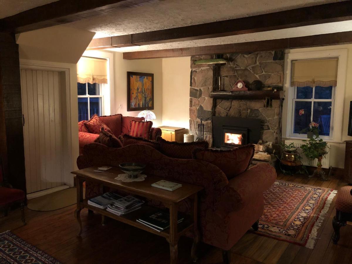 Sawyer'S Creek Bed And Breakfast Algonquin Highlands Εξωτερικό φωτογραφία