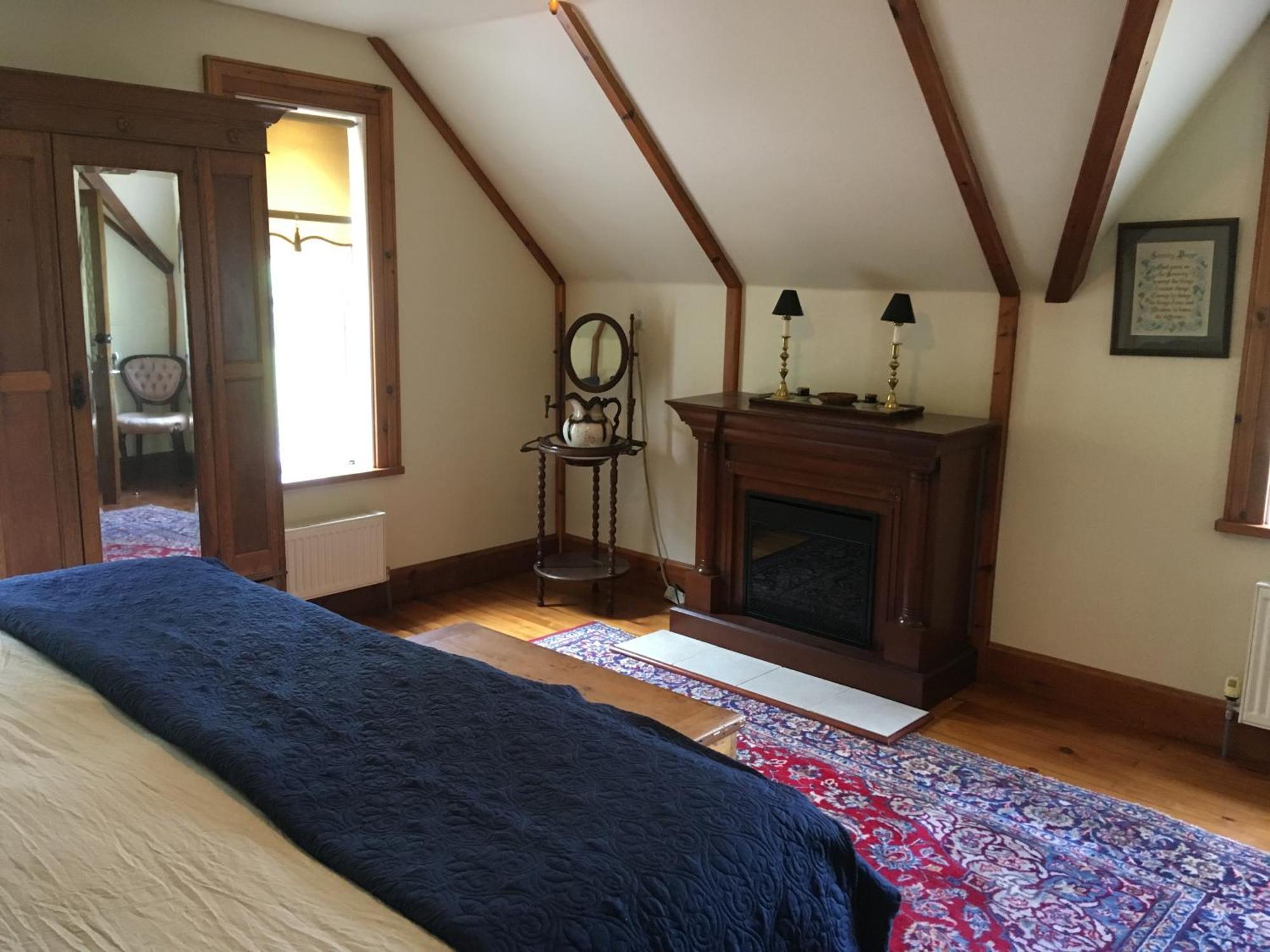 Sawyer'S Creek Bed And Breakfast Algonquin Highlands Εξωτερικό φωτογραφία